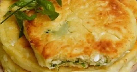Лепешки с сыром и луком