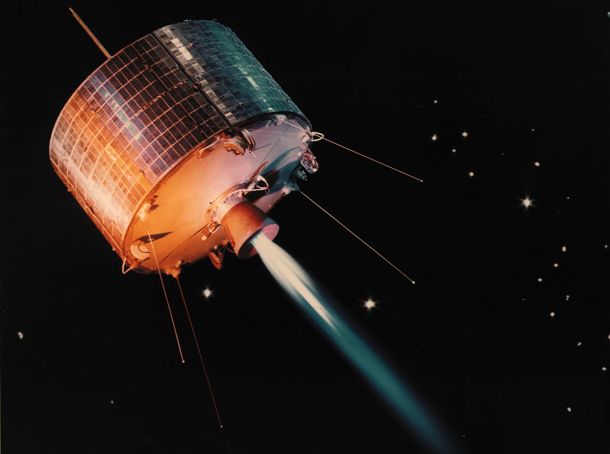 Первый Спутник связи. Syncom - 3. Искусственный Спутник. Космические аппараты. Современный искусственный Спутник.