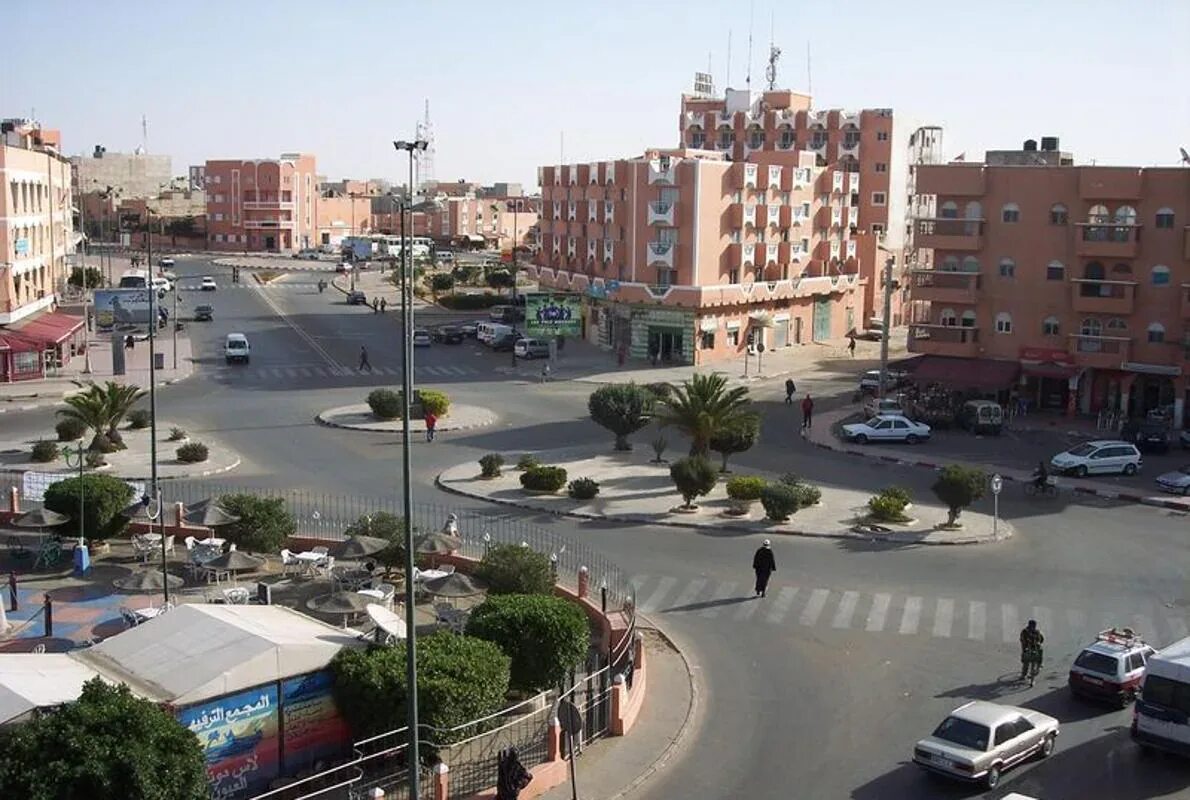 Сегиет-эль-хамра. Площадь эль мчавар (laayoune) western sahara. Эль аюн достопримечательности. Эль аюн. Эль аюн марокко.