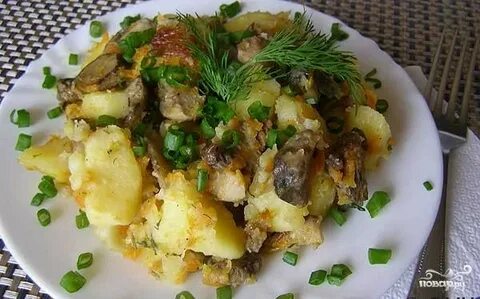 Тушеная картошка с лесными грибами