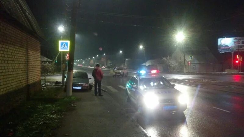 Что сегодня происходит в курске августа. Перекресток курск. перекресток малых курск. что случилось в курске сейчас везде полиция. перекресток где прибор курск фото.