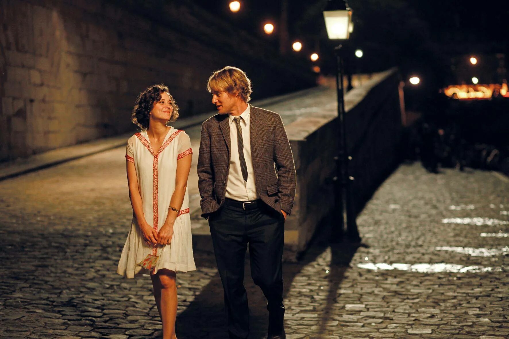 Полночь в Париже Midnight in Paris, 2011. Марион Котийяр полночь в Париже. Вуди Аллен: «полночь в Париже» (2011). Эдриан Броуди полночь в Париже.