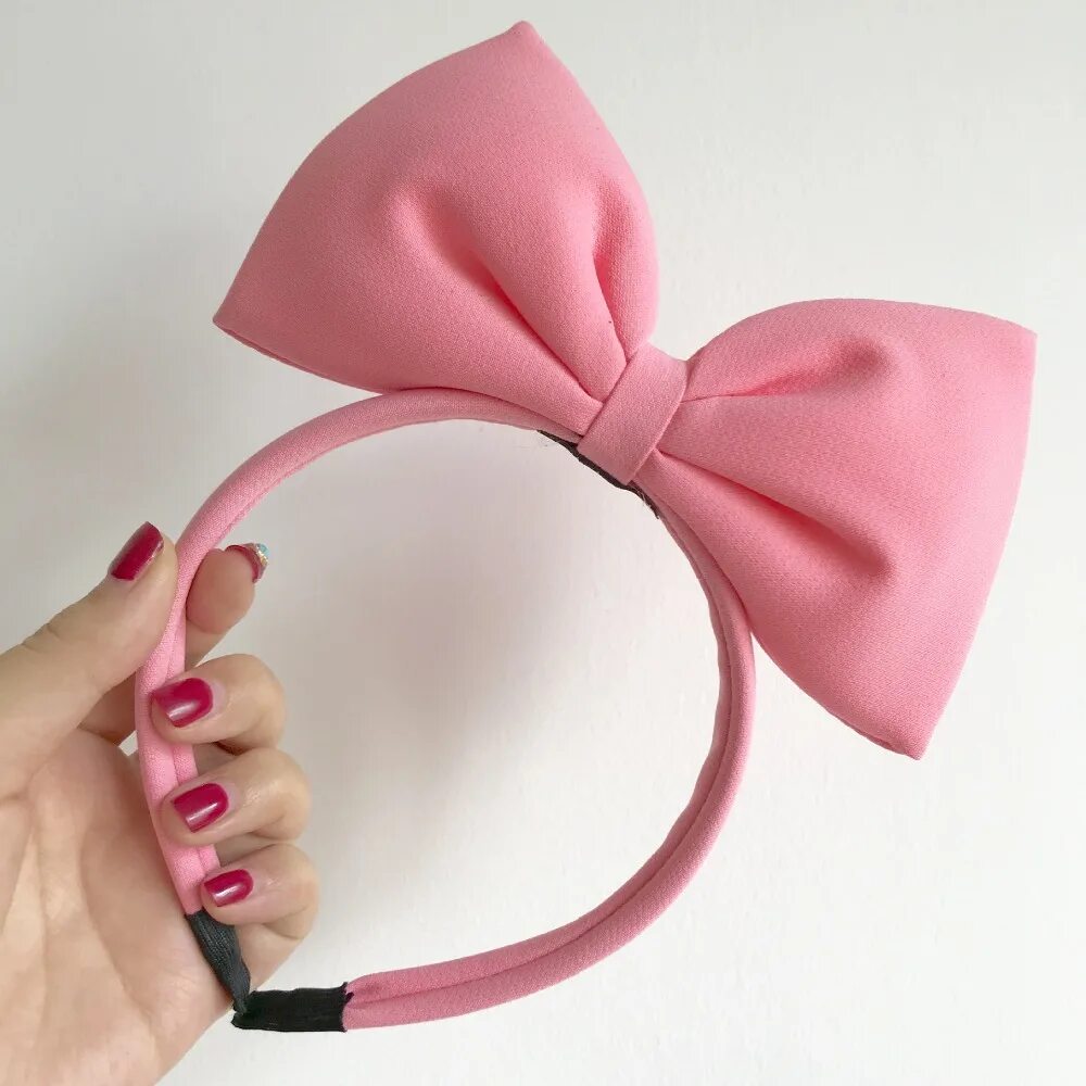 Бант мальвины. Ободок с бантом. Ободок для волос с бантиком. Карнавальные бант. Большой бант на ободке.