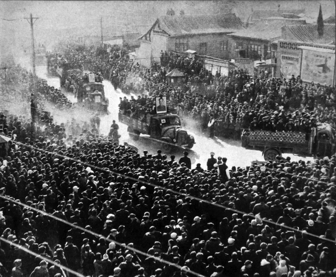 Большой скачок в китае коммуна. Большой скачок. Китай 1958 большой скачок. Большой скачок мао цзэдуна. Коммуны в китае 1958.