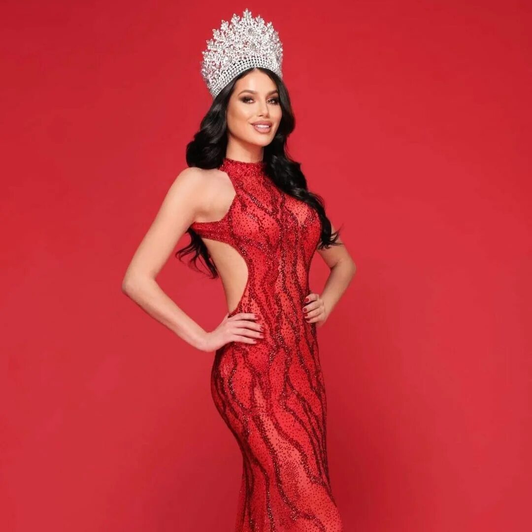 Miss net. Мисс ю. Мисс красавица 2021 мира. Miss net. Паулина вега мисс вселенная 2014.