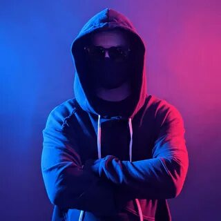 Как выглядит блоггер абракадабра