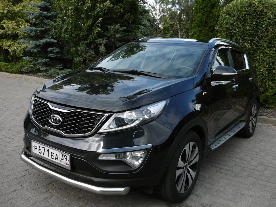 Купить киа спортаж бу. Кия Спортейдж 3. Kia Sportage 3 комплектации. Kia Sportage 2015 Premium. Kia Sportage Premium.