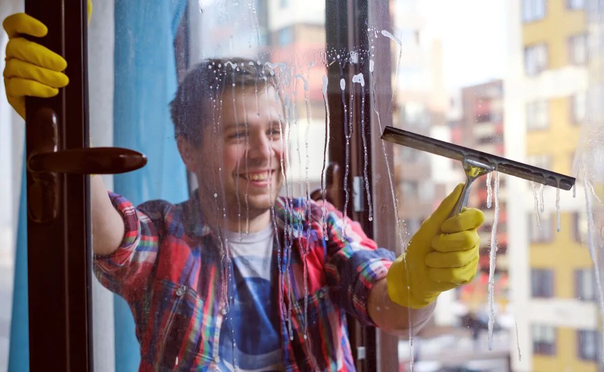 Мойка окон. Мойщик окон. Чистые окна. Мойка окон клининг. Wash windows