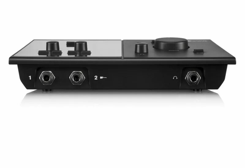 M audio fast track c400. Аудиокарта m audio m track. M-audio fast track с400. Roland sd 50. M audio m track 400.