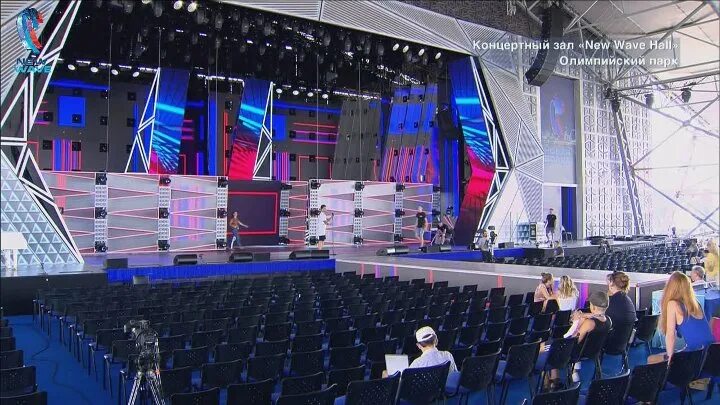 Конкурс новая волна в сочи. Новая волна фото зала. Концертный зал сочи олимпийский парк. New wave hall. Концертный зал волна сочи парк.
