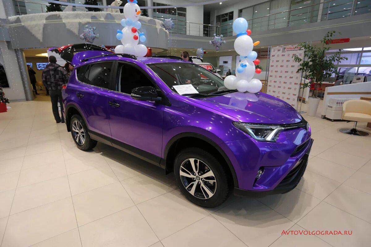 Тойота рав 4 2013. Toyota rav4 удлиненная база. Машина раф42012. Багажник на крышу рав 4 3 поколения. Toyota rav4 2006.