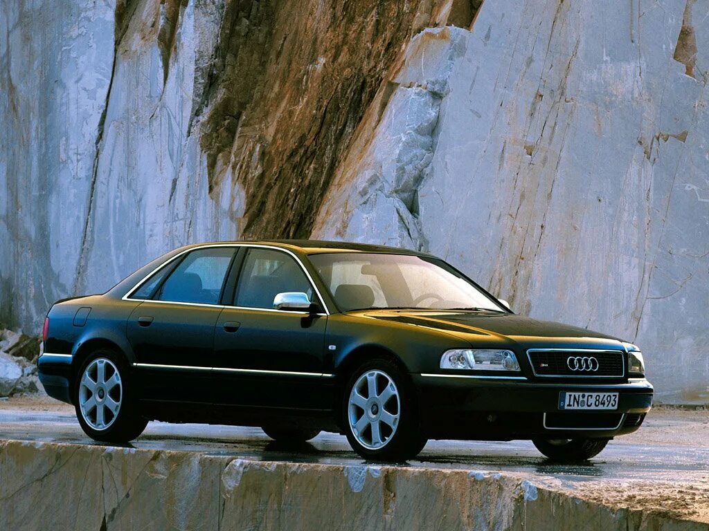 Купить ауди 1999. Audi s8 d2 2002. Audi s8 d2 2000. Audi s 1999. Audi a8 d2 2001.