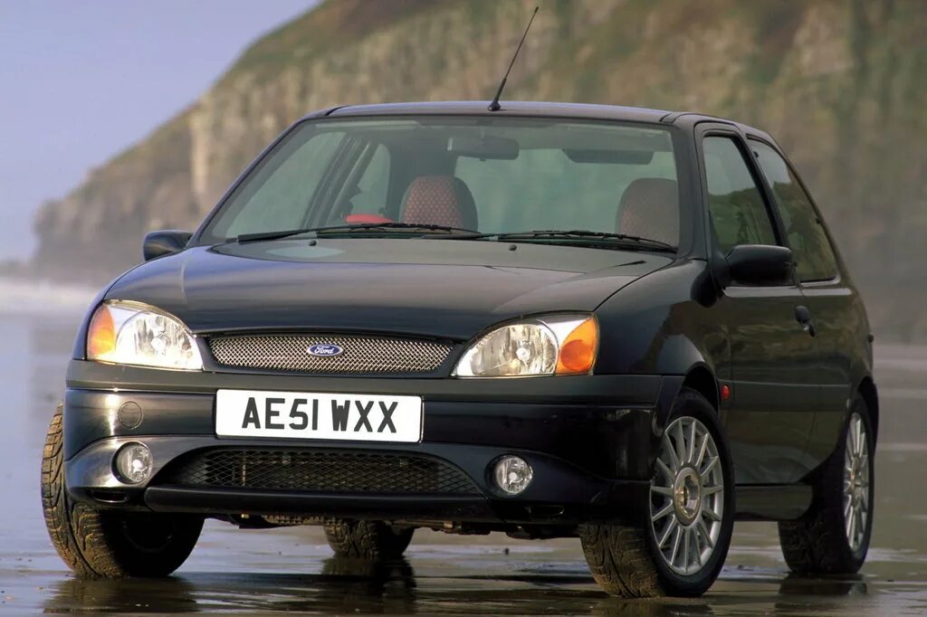 Ford Fiesta mk4. Форд Фиеста 2000 года. Форд Фиеста 1999. Форд Фиеста 4 поколения.
