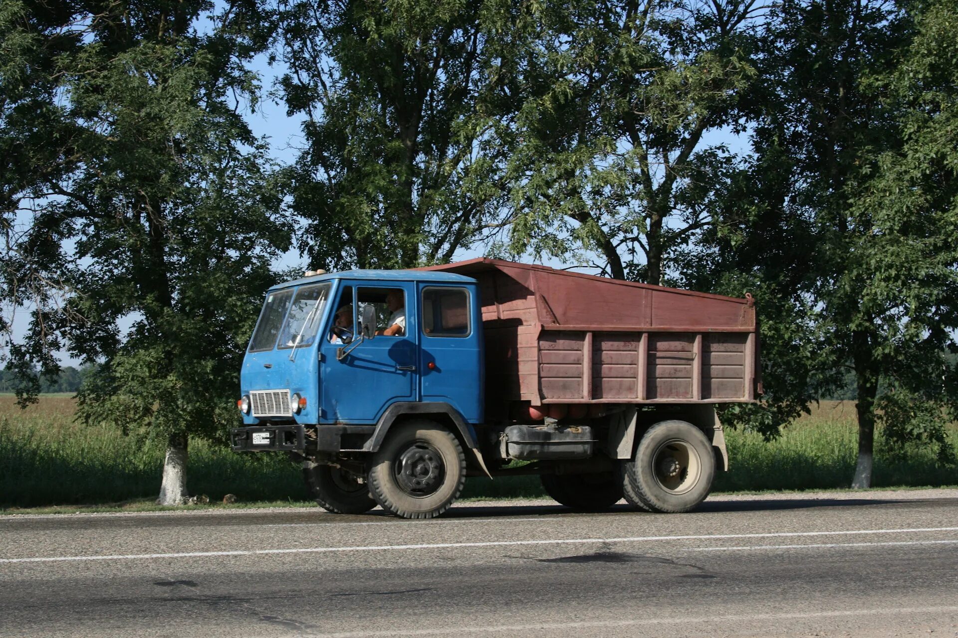 Каз-608 колхида самосвал. Автомобиль каз 608 колхида. Кутаиси завод авто колхида. Грузовик каз 608в колхида. Автомобиль каз 608 колхида.