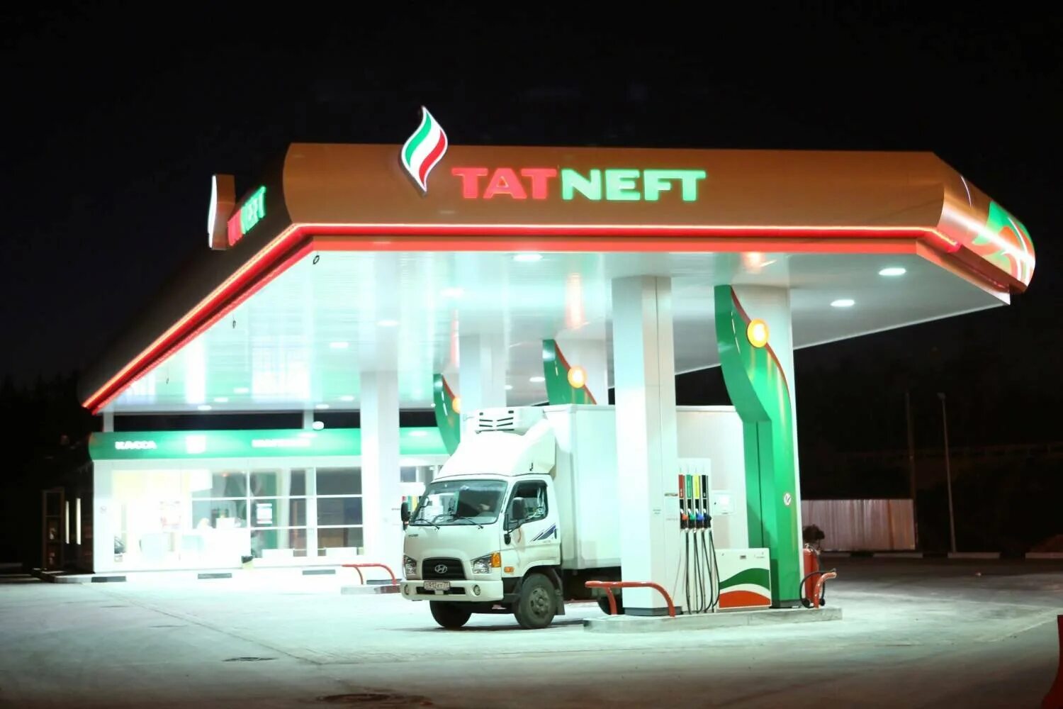 Татнефть альметьевск. Азс татнефть казань. Азс татнефть новая. Чапаевск татнефть. Азс татнефть казань.