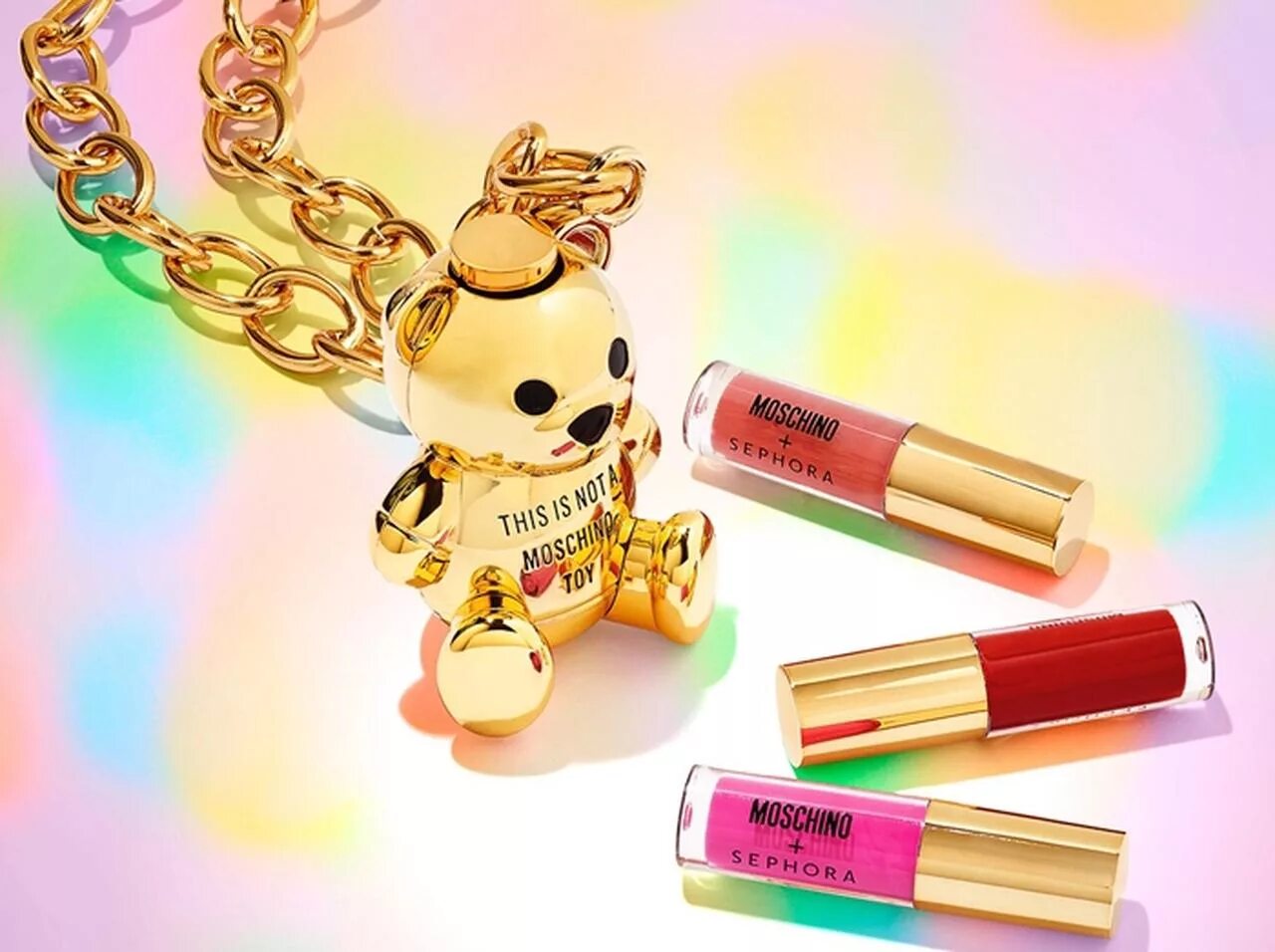 Москино духи медвежонок 30 мл. Toy2 москино черный. Золотое яблоко moschino. Духи мончино гламур женские. Машино духи с мишкой.