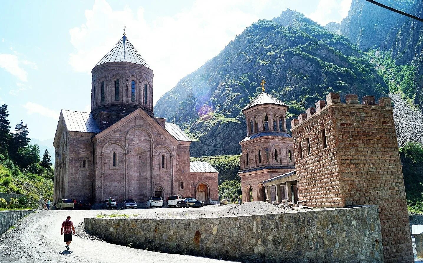 Georgia armenia. Цнори Грузия достопримечательности. Казбеги Тбилиси. Терави, Грузия. Сигнахи Грузия.