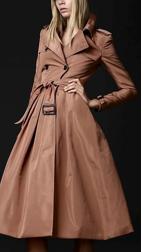 Плащ солнце. Burberry prorsum тренч. плащ тренч берберри. burberry prorsum плащ. тренч женский burberry 2025.