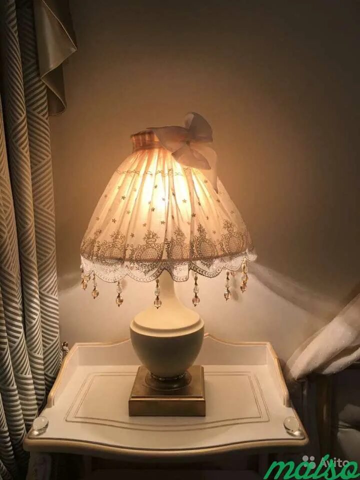 Artstyle лампа настольная классическая е27. Лампа эдисона е27 60вт. Левитирующая лампа fireflow. Лампы тиффани аврелия. Левитирующий светильник levalamp.