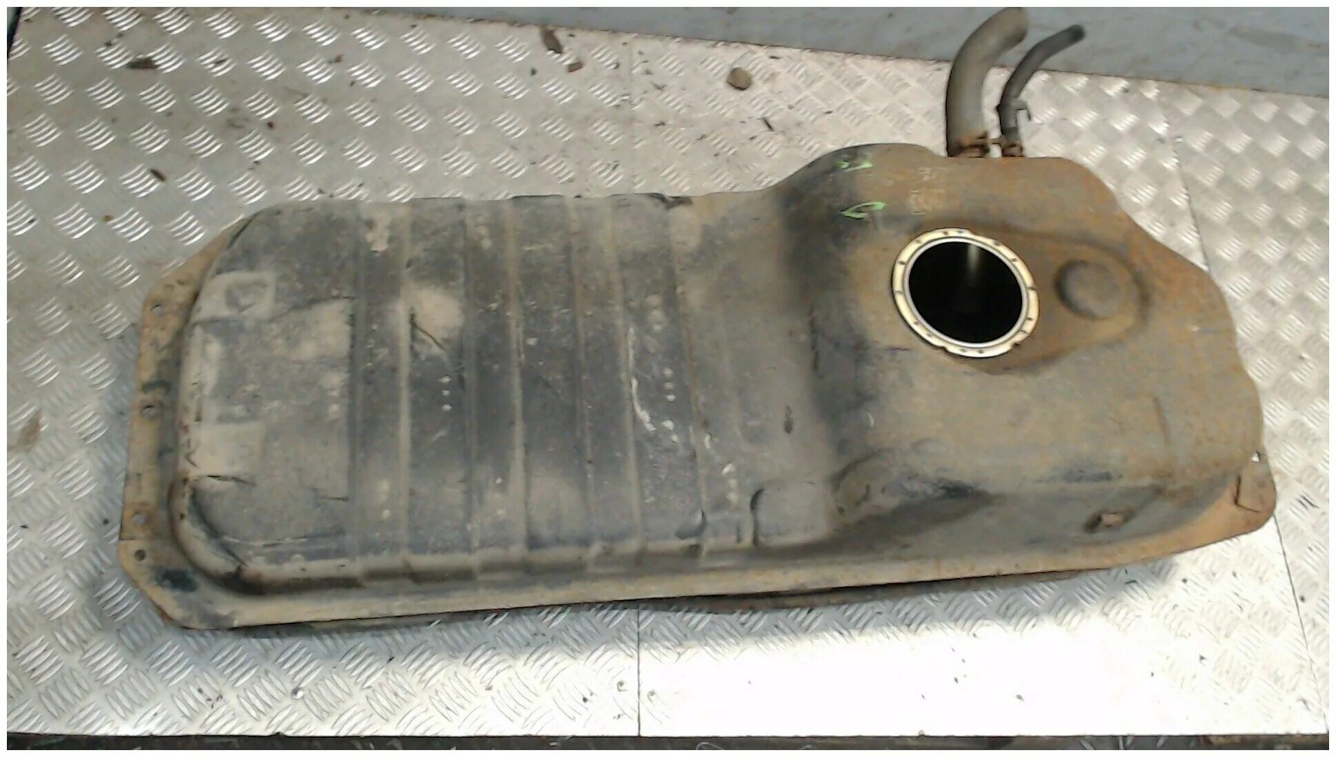 Топливный бак соренто 2003 bl. 6. Топливный бак соренто 1. Топливный бак соренто 2. Топливный бак соренто.