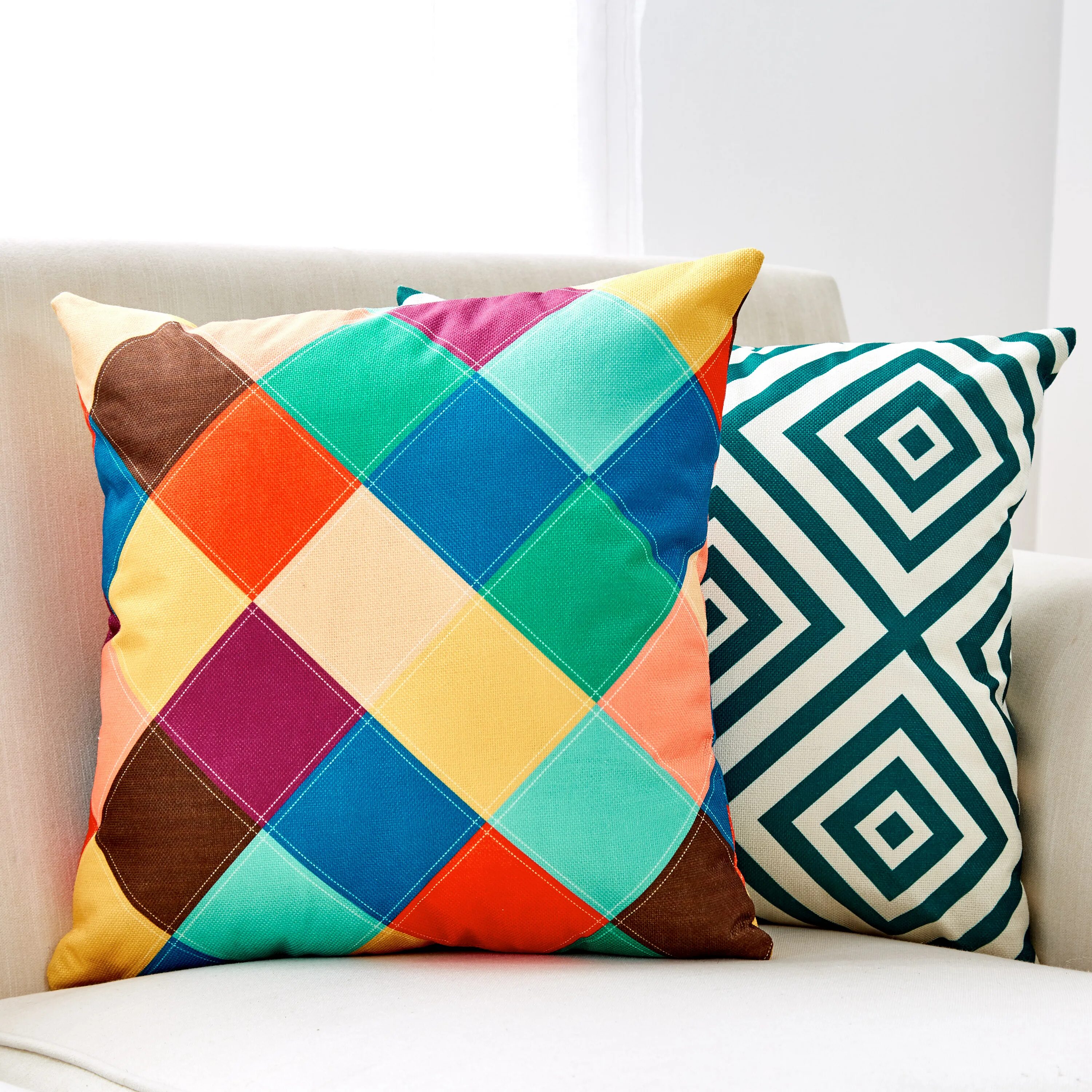 Лайфхак надеть наволочку 70х70 на подушку 50х70. Наволочки лен кесси 50x70. Наволочка на подушку. Надеть наволочку на подушку. Пошив наволочек на подушки 50х70.