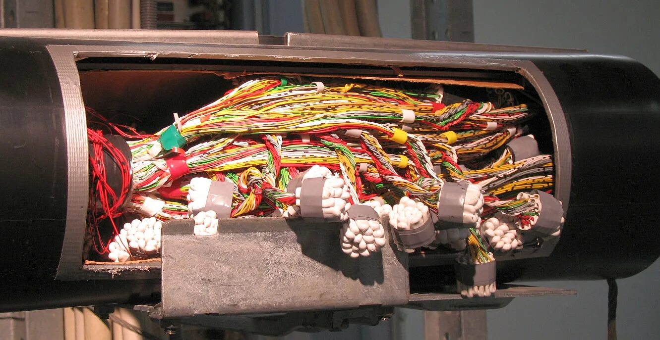 Муфты кабелей связи. Муфта соединительная для кабеля ТПП. Муфта ТПП 100х2. Соединительная муфта для связевого кабеля ТПП 100х2. Муфта телефонная соединительная 50 пар.