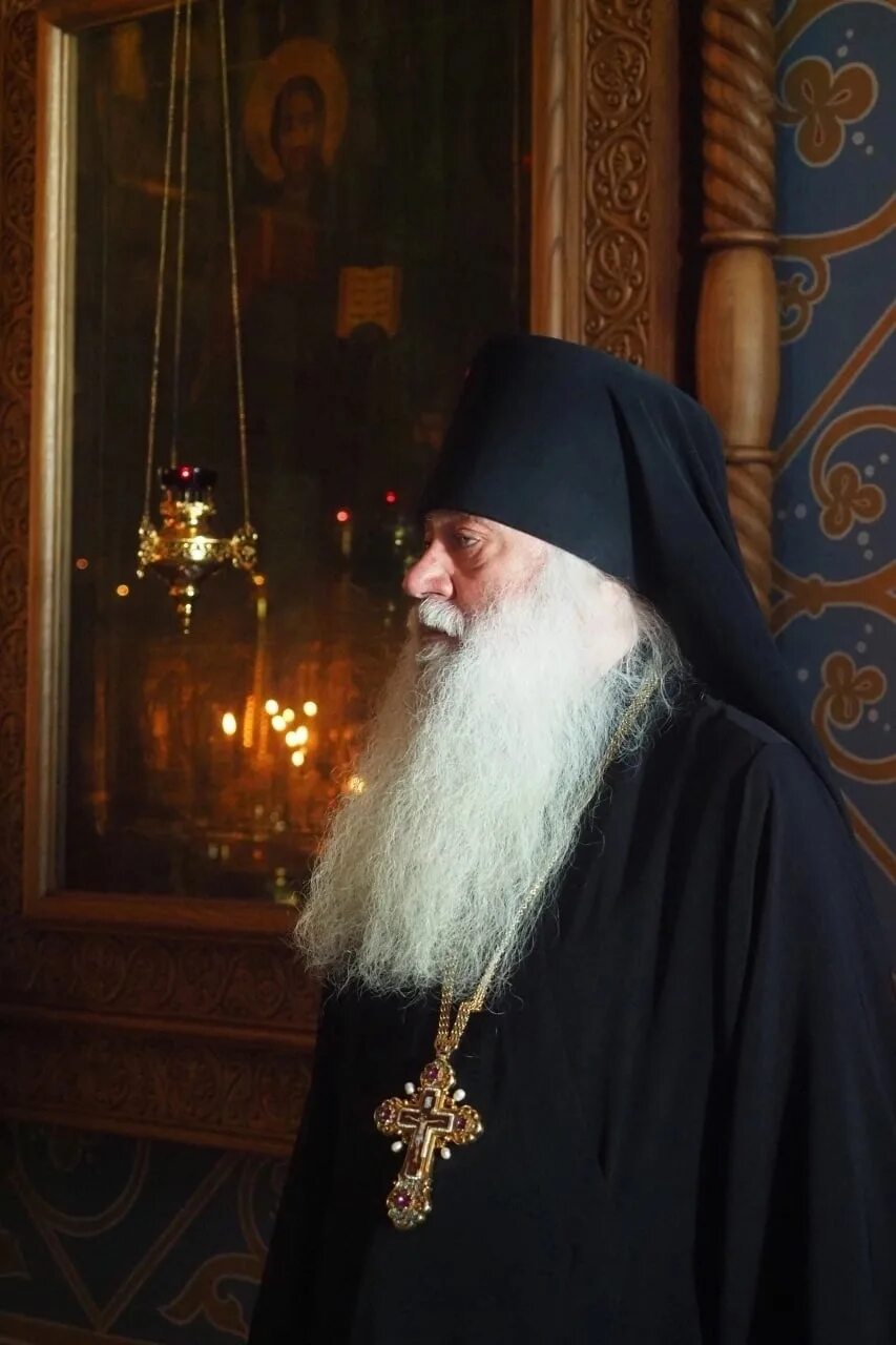 Архимандрит антоний