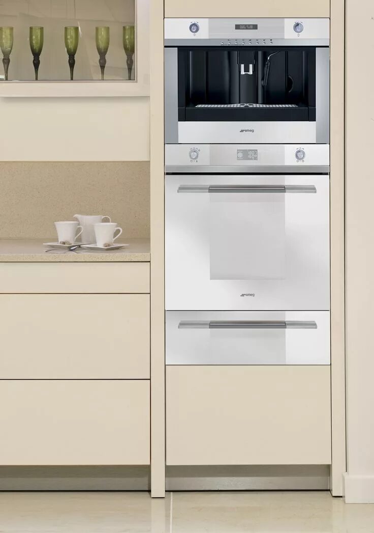 Смег бытовая техника. Smeg cms8451a. Встраиваемая техника smeg для кухни. Smeg sf4920mcn1. Встраиваемая техника smeg для кухни.