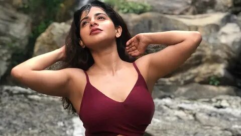 Iswarya menon hot sexy