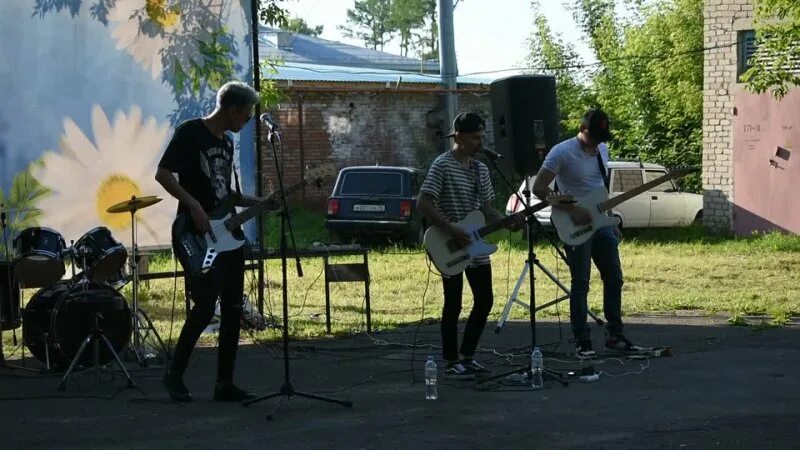 вятские поляны кировская. группа вятские поляны. хоккейная команда в вятских полянах. мята вятские поляны вк. группа самбиос и тёплая кофта.