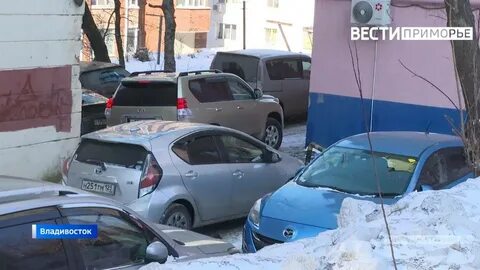 Автомобили в приморском районе