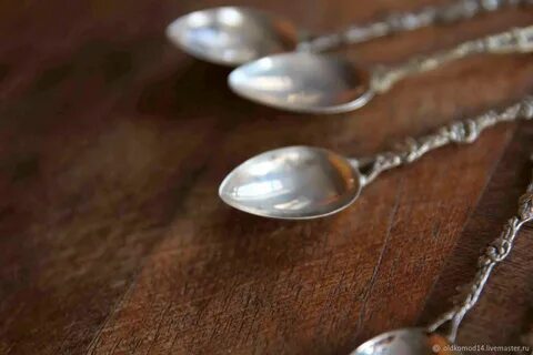 Серебряная кофейная ложка