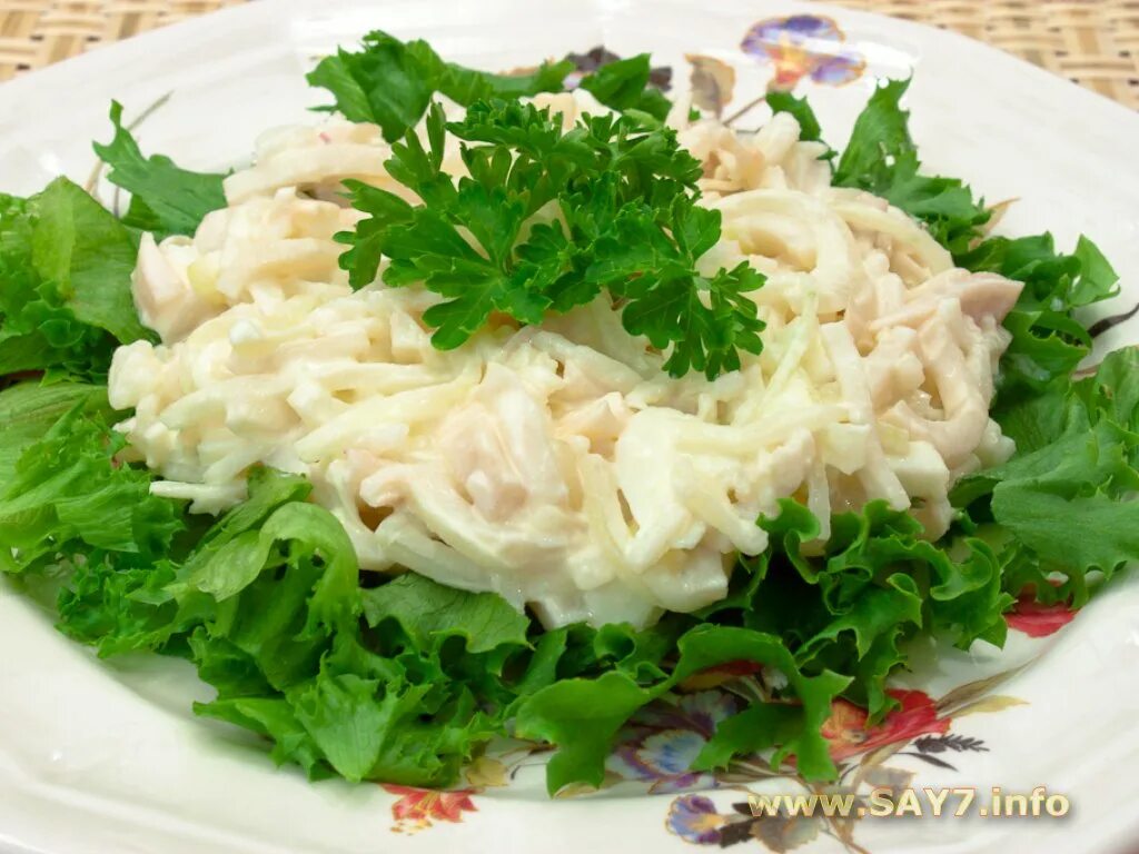 Рецепт кальмары с сыром. Салат с кальмарами. Салат с кальмарами и рисом. Салат нежный с кальмарами. Салат из кальмаров с рисом.