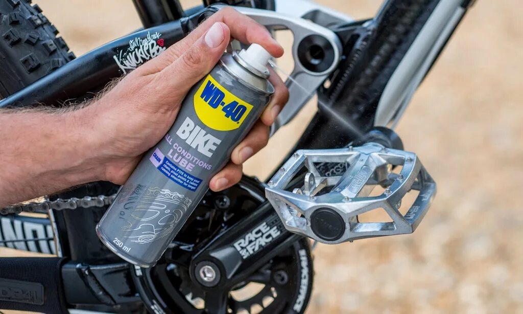 Смазка для цепи велосипеда WD Bike. WD 40 Bike. WD-40 для смазки велосипедной цепи. WD 40 для велосипеда. Можно ли смазывать велосипедную цепь