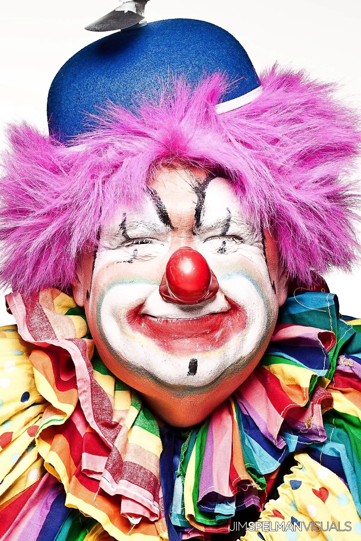 Клоун 2009. Клоун. Смешной клоун. Весёлые клоуны. Клоун улыбается.