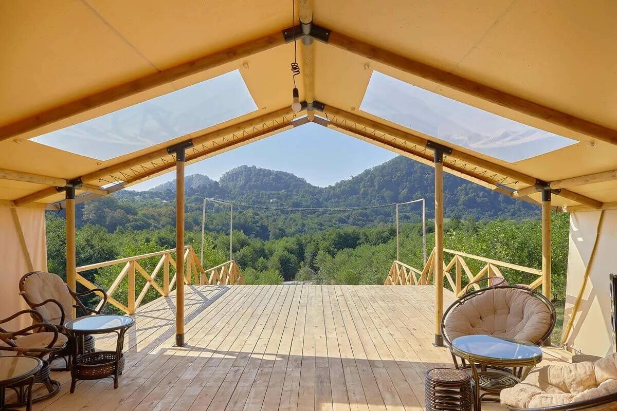 Garuda glamping abkhazia. Гаруда глэмпинг Абхазия. Глэмпинг Абхазия. Абхазия Garuda Glamping Abkhazia, глэпинг. Glamping Garuda Абхазия отель.