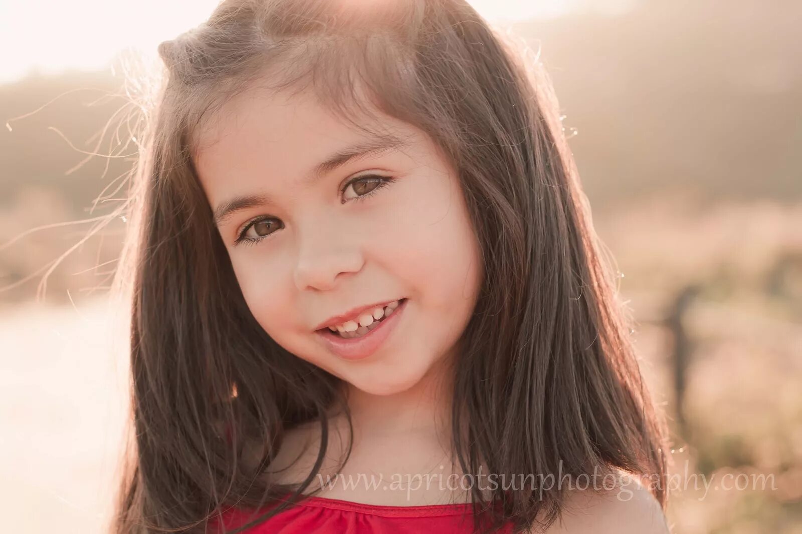 11 yrs. манько елисей иванович. маккензи фой ренесми. Girl in old платье. фотографии девочек.