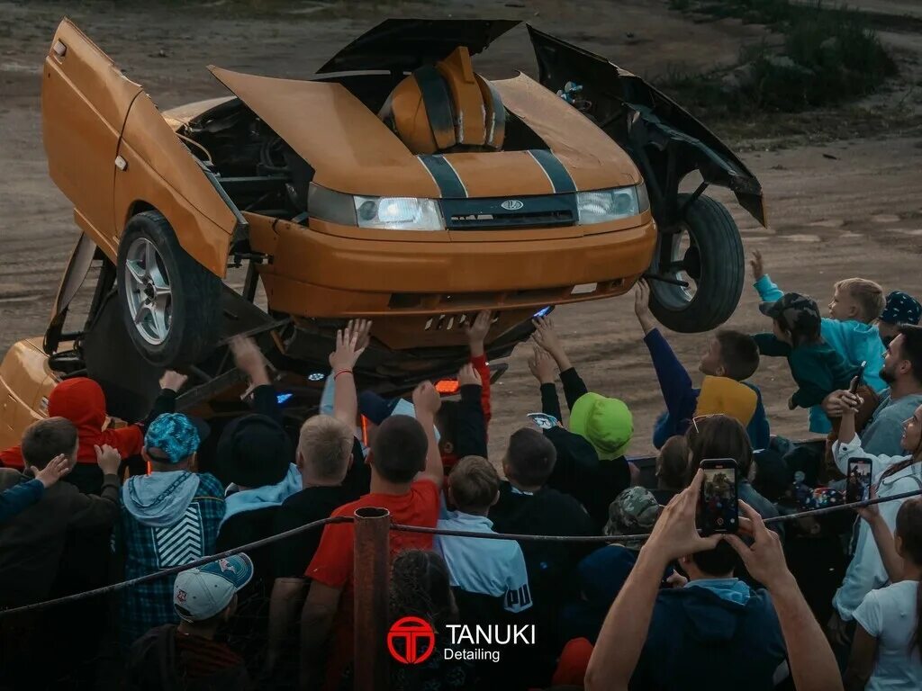 Шоу каскадеров ульяновск 2024. Каскадер на машине. Шоу каскадеров уфа 2024. Шоу каскадеров. Шоу каскадеров нижний новгород 2024.