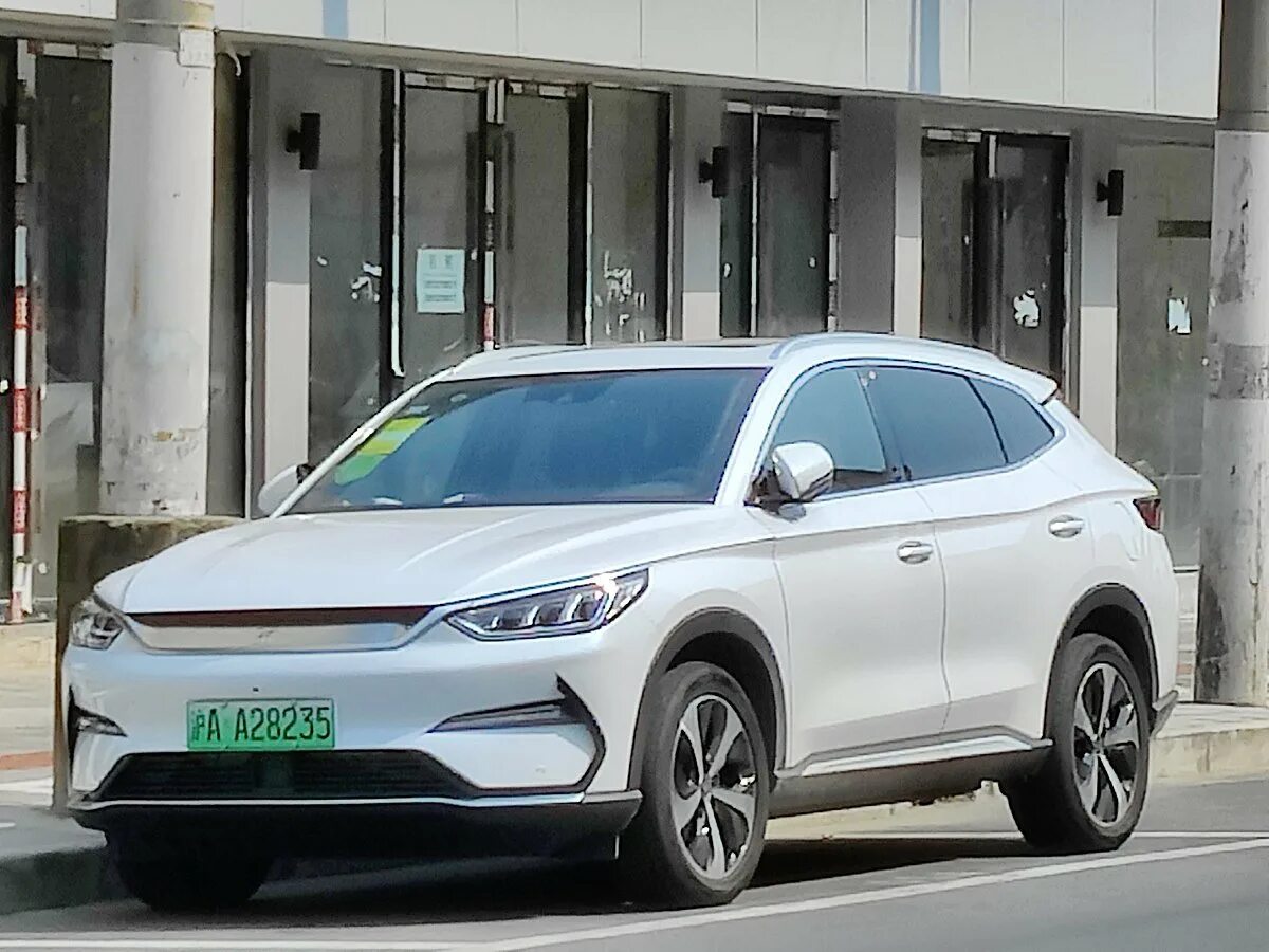 Byd купить в ташкенте. BYD Song Plus ev 2022. BYD Song Plus flagship ev 2022. BYD Сонг. BYD Plus 2023.