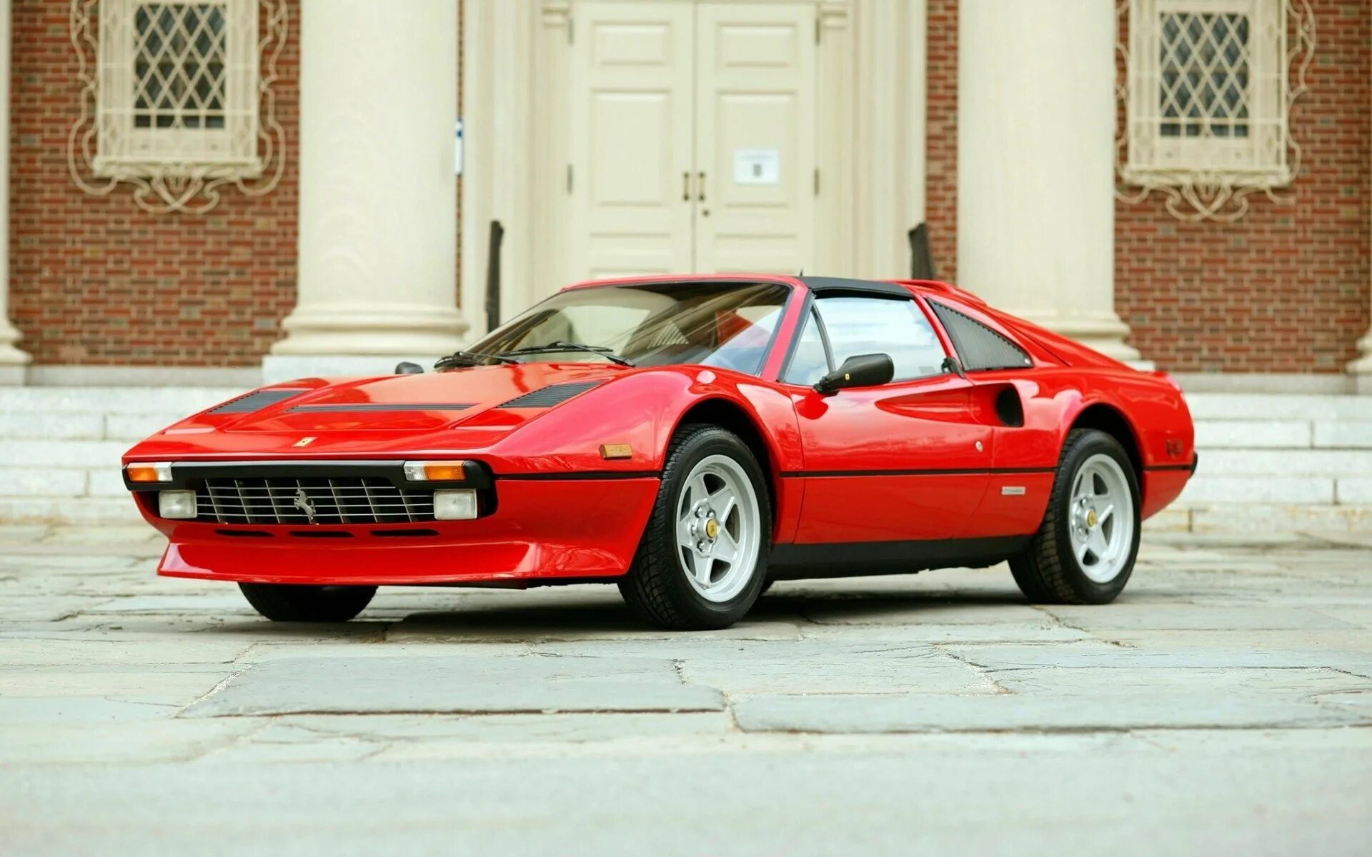 Выпуск ferrari. Ferrari 308 GTS Quattrovalvole. Ferrari 308 GTS 1984. Ferrari 208/308. Ferrari 308 GTS Rosso.