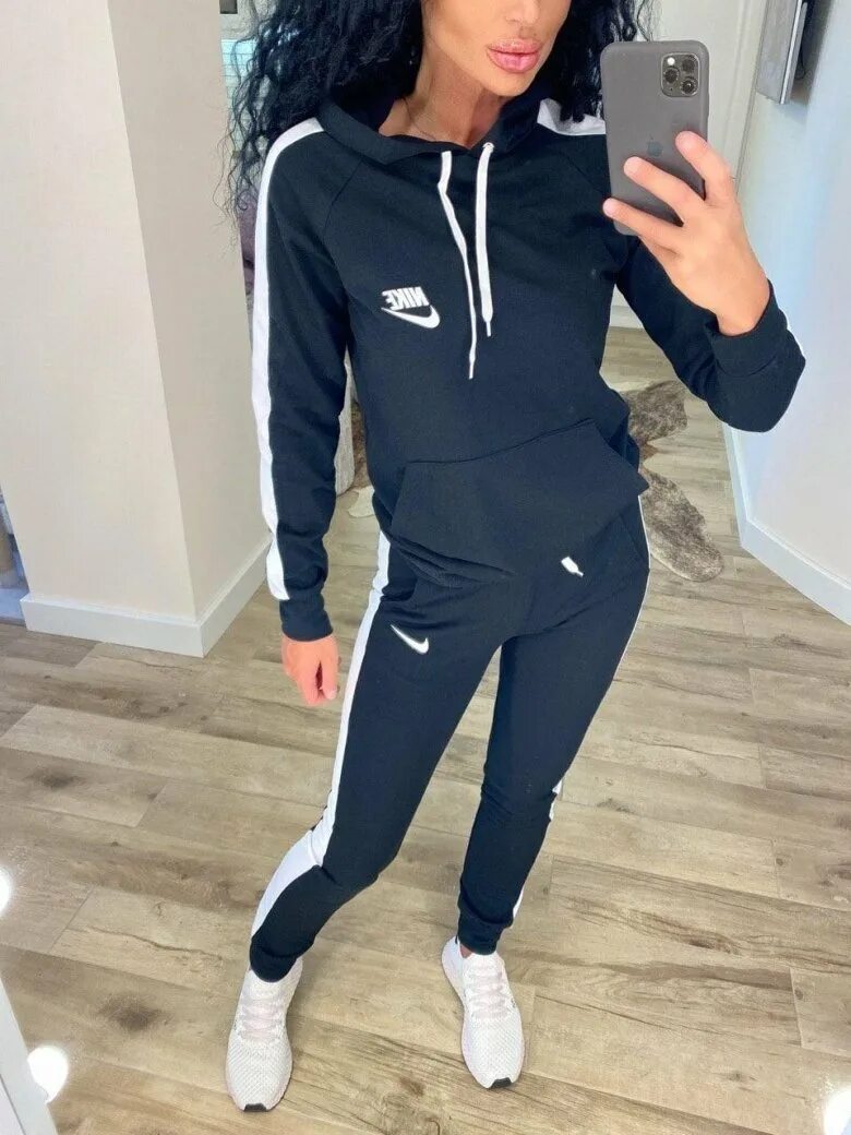 Спортивные nike женские. Женский спортивный костюм найк 2021. Women adidas Tracksuit 2020. Спортивный костюм Nike женский fa160205twc. Спортивный костюм найк женский 2022.