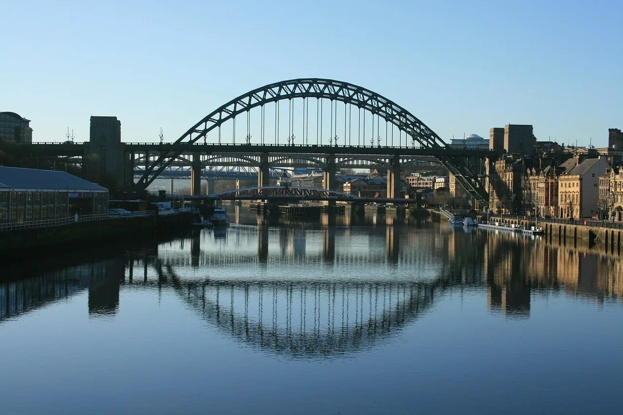 New castle. Newcastle upon Tyne. Newcastle Tyne Bridge. Ньюкасл город Англия. Тайн (река в Англии).