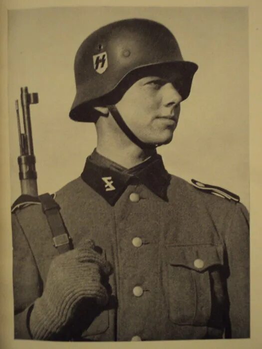 SS Totenkopf солдаты. Waffen SS Totenkopf солдаты. СС 3 Рейх мертвая голова. 3-Я танковая дивизия СС «мёртвая голова».