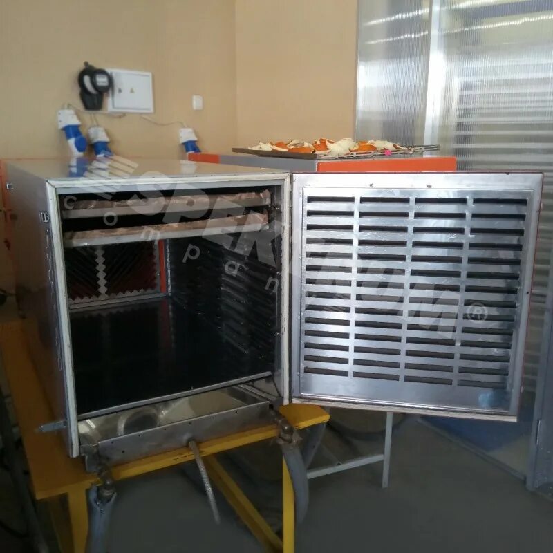 Шкаф сушильный дегидратор абат. Сушилка для рыбы (64c. Сушилка для рыбы 003. Шкаф для сушки рыбы. Шкаф для вяления мяса.