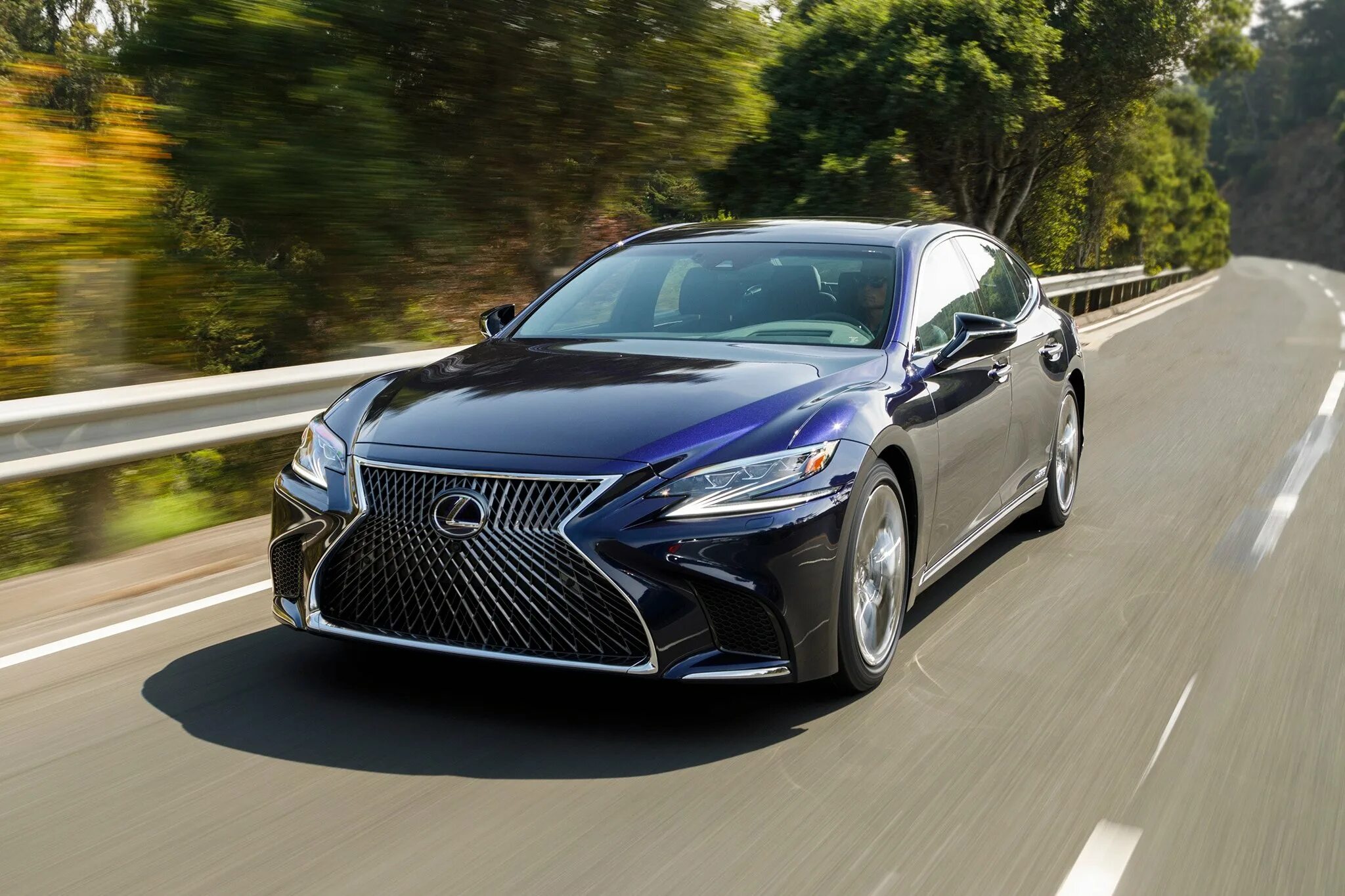 Лексус чей производитель. Лексус лс 500. Lexus es 500. Лексус еs 250. Лексус лс 250 2019.