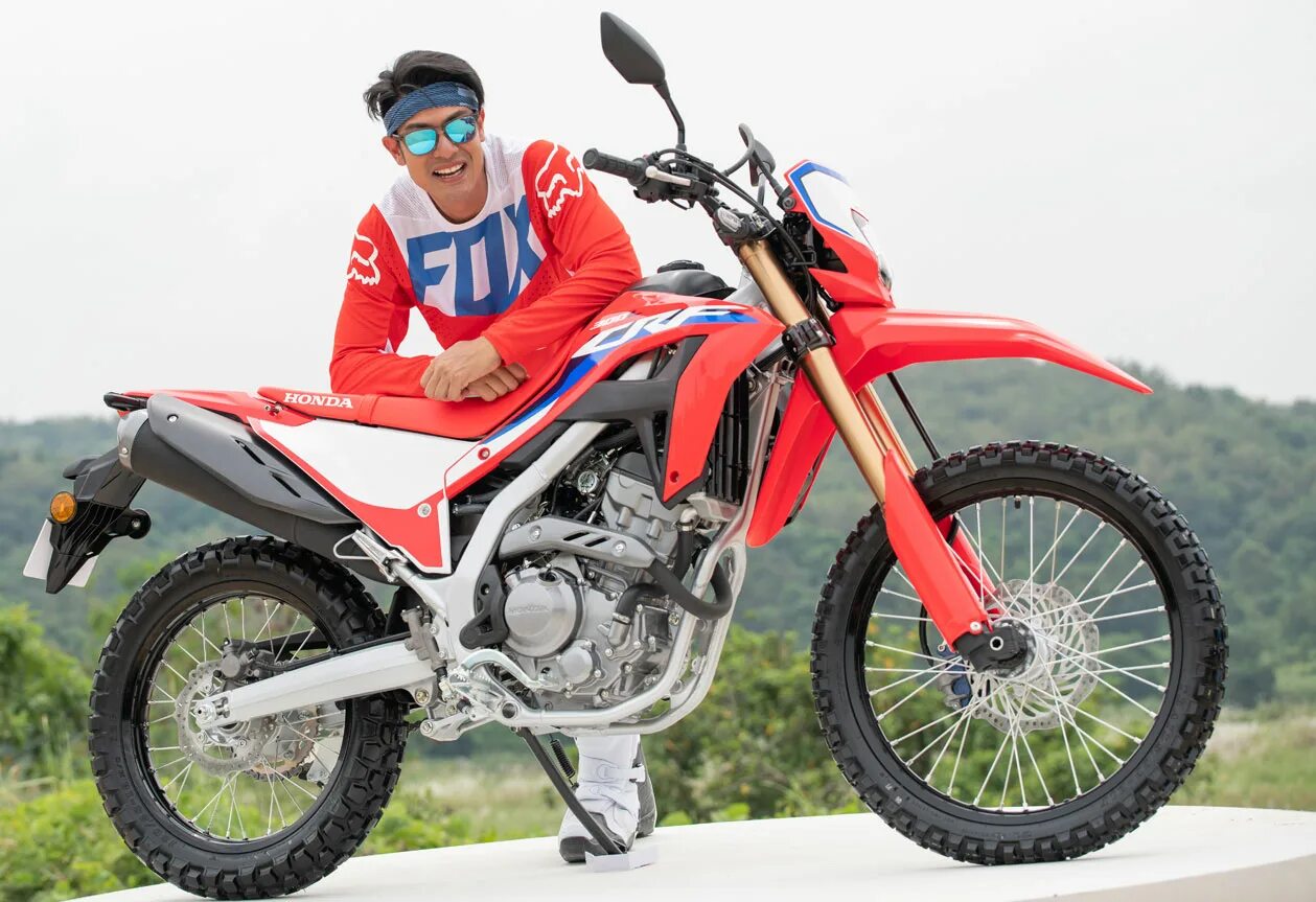 Honda crf rally. Honda CRF 300 Rally. Honda CRF 250 L 2021. Honda crf300l Rally. CRF 300 Rally 2021 Honda.