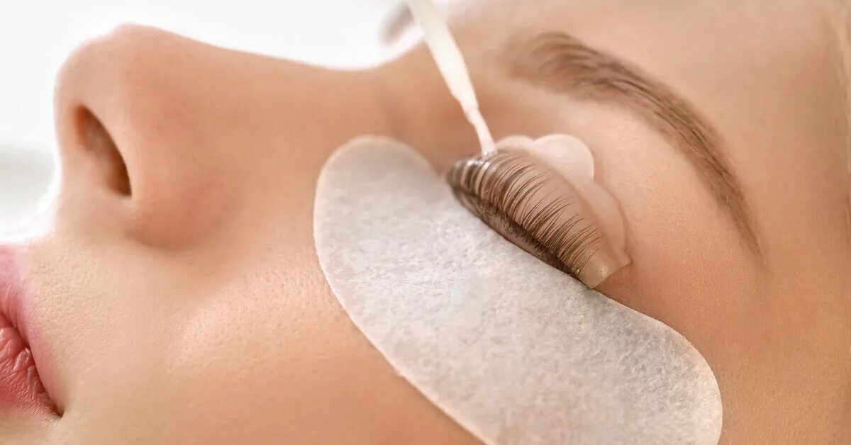 Ламинирование ресниц lash. Eyelash lifting ламинирование. eyelash lift. ламинирование ресниц процесс. салон наращивания ресниц.