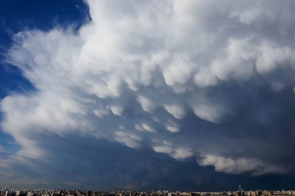 слоисто дождевые облака. кучево-дождевые облака облака. слоисто дождевые облака фото. слоисто-дождевые облака облака. слоисто-дождевые облакалака.
