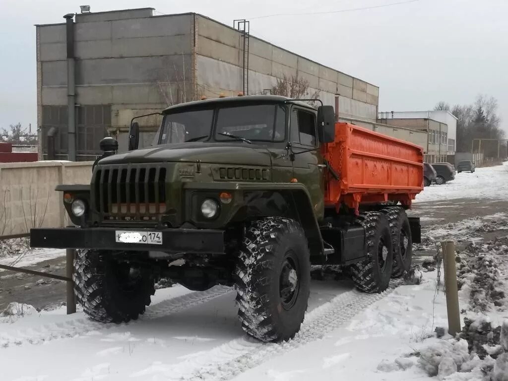 Урал 5557 самосвал. Урал 5557 самосвал сельхозник. Урал 4320 сельхозник. Автомобиль Урал-5557 сельхозник. В уральские купить машину