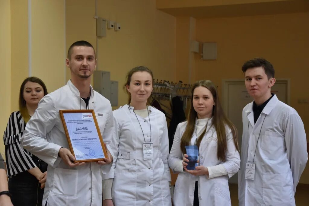 Иваново лечебное дело. Ижевский медицинский колледж. Иваново лечебное дело. Ишимский медицинский колледж. Ивановский медицинский колледж 2009 год выпуск.